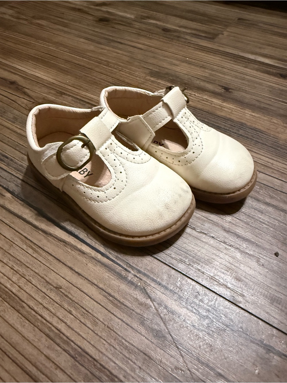 Classic Cream T-Strap Kids Shoes with Buckle